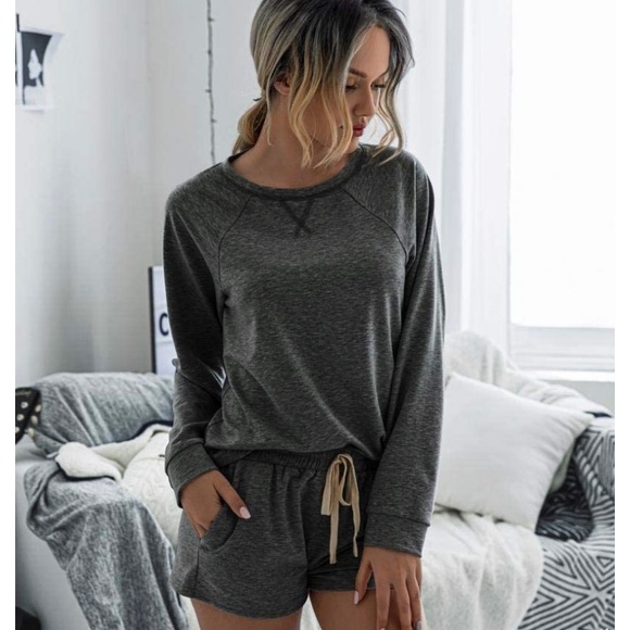 Women’s  pajama lounge set - Picture 4 of 4